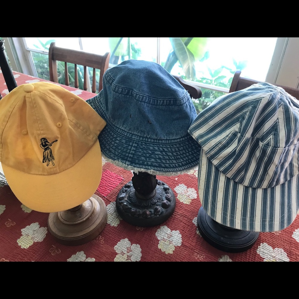 Gap group stripe yellow denim hats